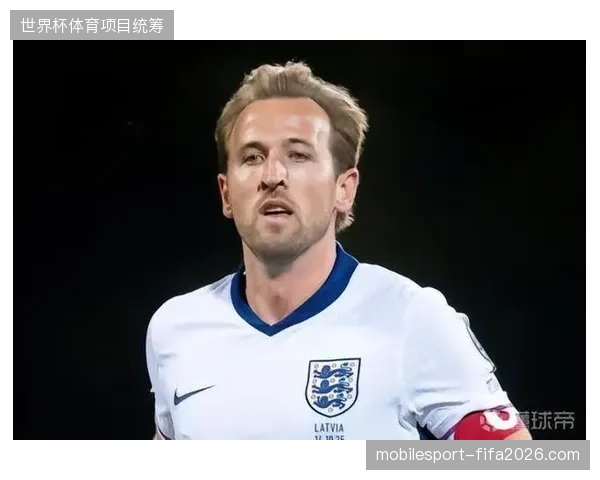 哈里·凯恩攻入全场唯一进球,英格兰队在32度高温下通过大轮换完成对球员体能的测试 哈里·凯恩攻入全场唯一进球,英格兰队在32度高温下通过大轮换完成对球员体能的测试